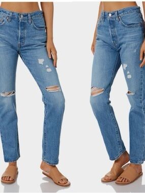 NWOT LEVI 501 JEANS